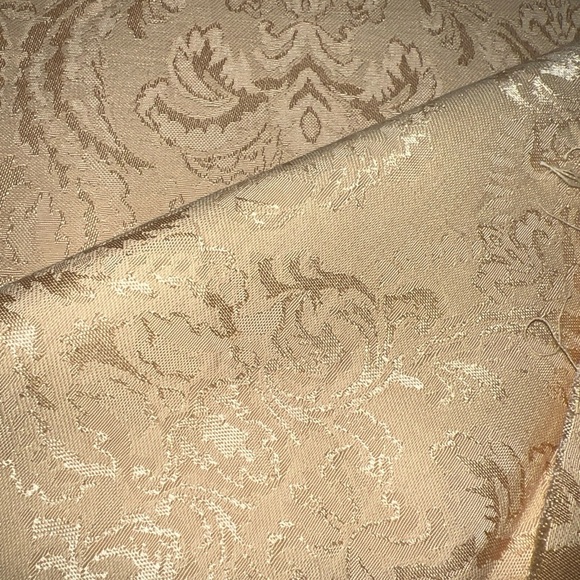 2 1/4 Yards Of Beautiful Golden Fabric Home Interior Projects Crafts - Picture 5 of 9